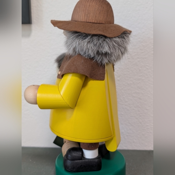 Richard Glasser GMBH German Wooden Nutcracker RainMan Shepherd Herder 12” - Picture 6 of 16